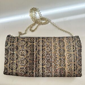 La Je  expandable clutch purse